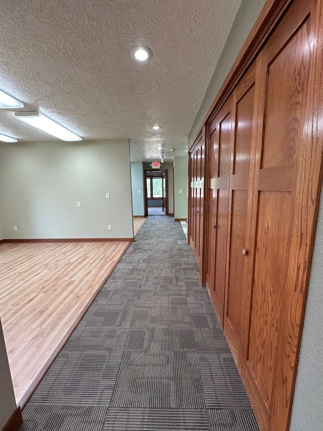 820 W Summit St, Home with 0 bedrooms, 0 bathrooms and null parking in Winterset IA | Image 18