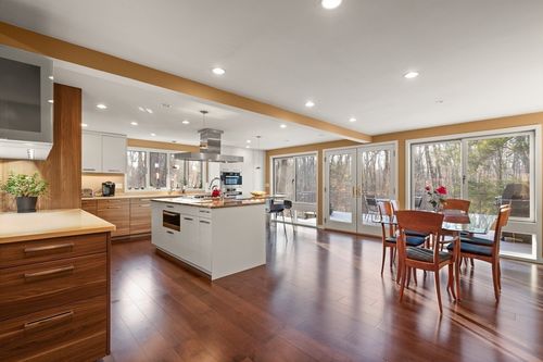 175 Mountain St, Sharon, MA, 02067-2236 | Card Image