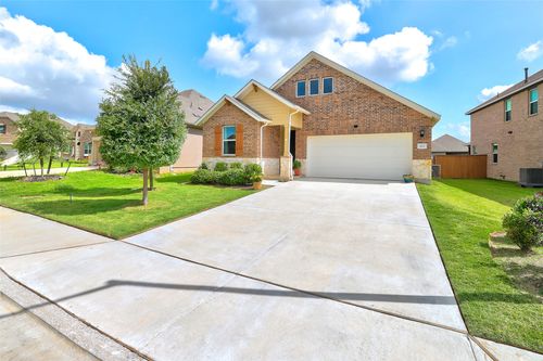 112 Rocking R Court, Georgetown, TX, 78633 | Card Image