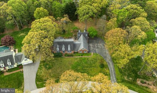 230 Ambleside Dr, SEVERNA PARK, MD, 21146-1220 | Card Image