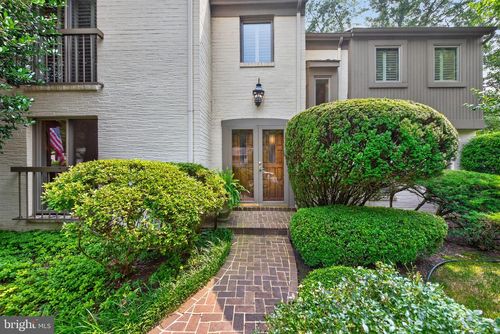 11801 Riders Ln, RESTON, VA, 20191-4230 | Card Image