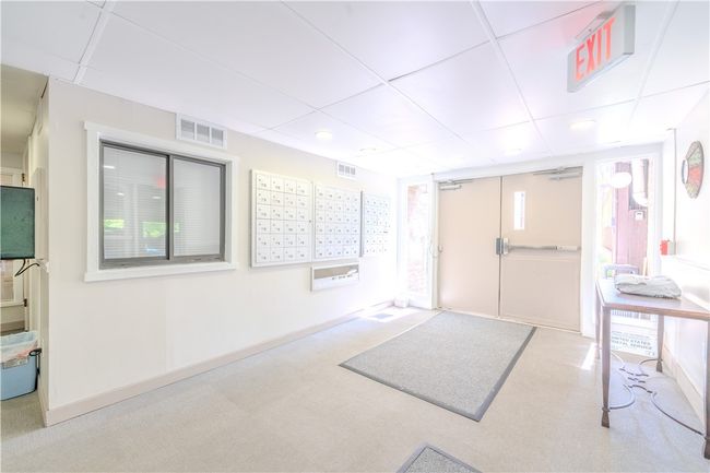 Front entrance with mailboxes | Image 4