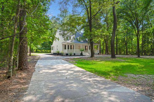 123 Marvin Gdns, Summerville, SC, 29483-8949 | Card Image