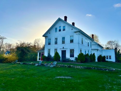 946 Main St, Dennis, MA, 02638-1406 | Card Image