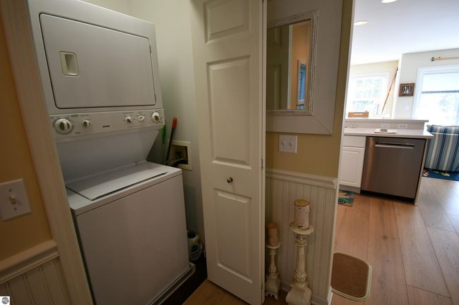 APT-6 - 13354 Stover Rd, House other with 1 bedrooms, 1 bathrooms and null parking in Charlevoix MI | Image 10