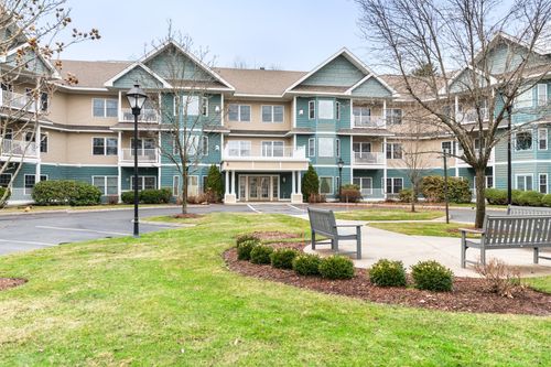 unit-316-65 Hawthorne Dr, Bedford, NH, 03110-6957 | Card Image