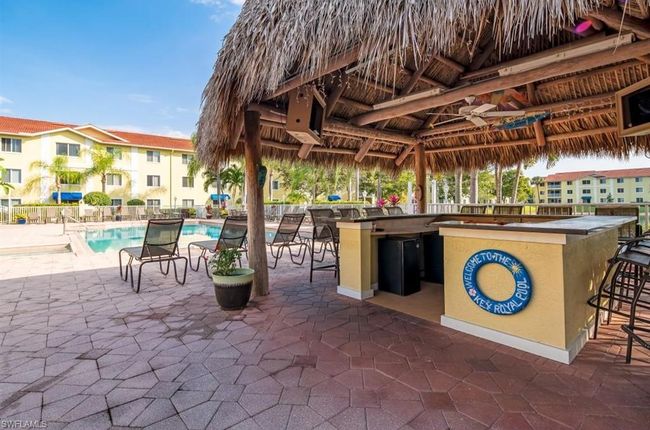 APT-331 - 8297 Key Royal Ln, Condo with 2 bedrooms, 2 bathrooms and null parking in NAPLES FL | Image 13