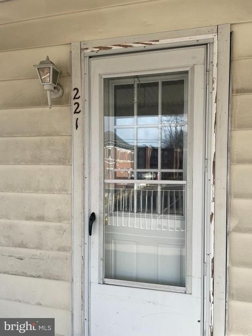 b-221 Chester Ave, MOORESTOWN, NJ, 08057-3305 | Card Image