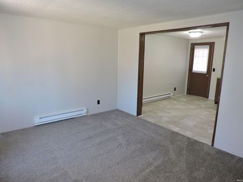 apt-c-125 W Orange St, Cromwell, IN, 46732-9749 | Card Image