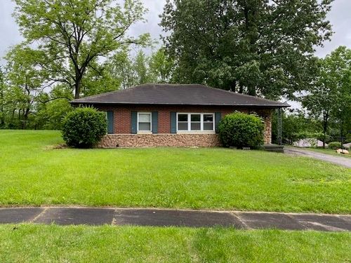 821 N 4th St, Central City, KY, 42330-1147 | Card Image