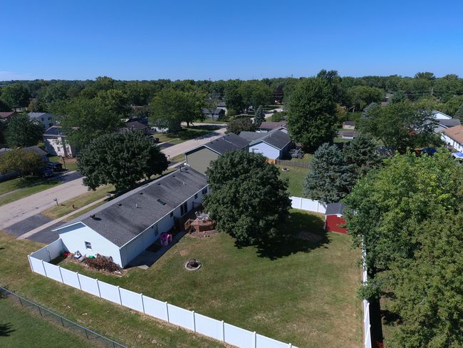 620 5 Th Ave, House other with 3 bedrooms, 3 bathrooms and 4 parking in MARENGO IL | Image 27