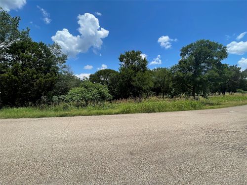 2000 Austin Hines Dr, China Spring, TX, 76633-3372 | Card Image