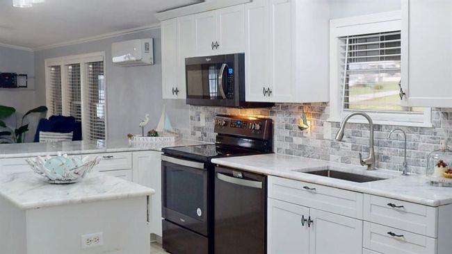 737 Lake Shore Dr, House other with 3 bedrooms, 2 bathrooms and 2 parking in Trinity TX | Image 20