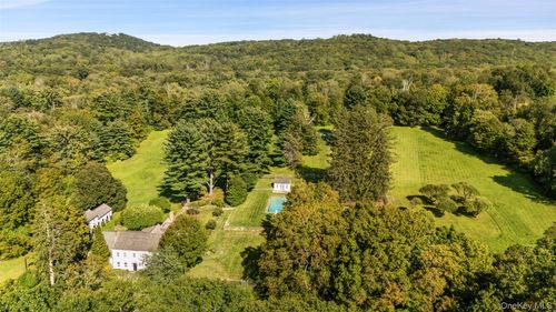 150 Sarles St, Mount Kisco, NY, 10549-4733 | Card Image