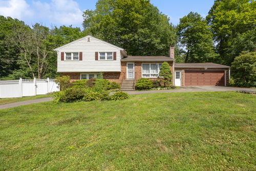 5 Ash Dr, Northford, CT, 06472-1136 | Card Image