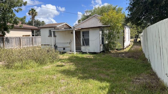 2005 W Abilene Dr, House other with 2 bedrooms, 1 bathrooms and null parking in Weslaco TX | Image 10