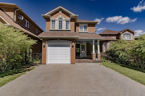 110 Holly Dr, Richmond Hill, ON, L4S2R6 | Card Image