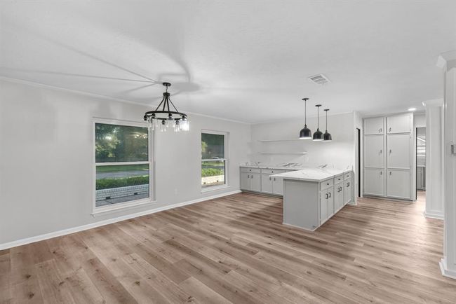 213 Westview Dr, House other with 4 bedrooms, 3 bathrooms and 3 parking in Sealy TX | Image 12