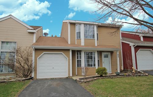 652 Nantucket Way, Island Lake, IL, 60042-9766 | Card Image