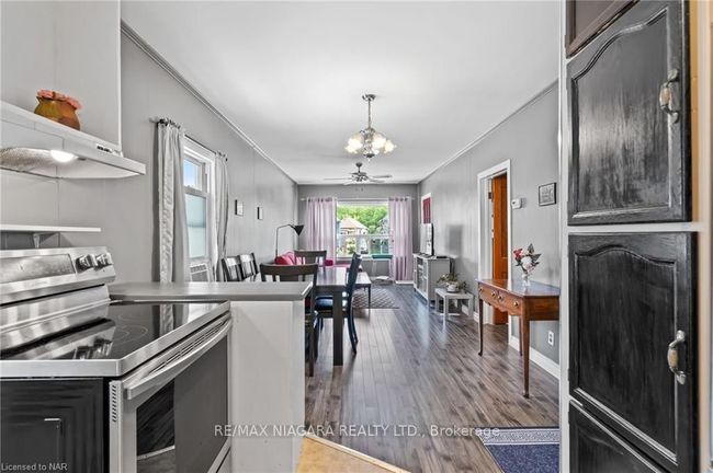 22 Blair Cres, House other with 3 bedrooms, 2 bathrooms and 2 parking in Saint Catharines ON | Image 13