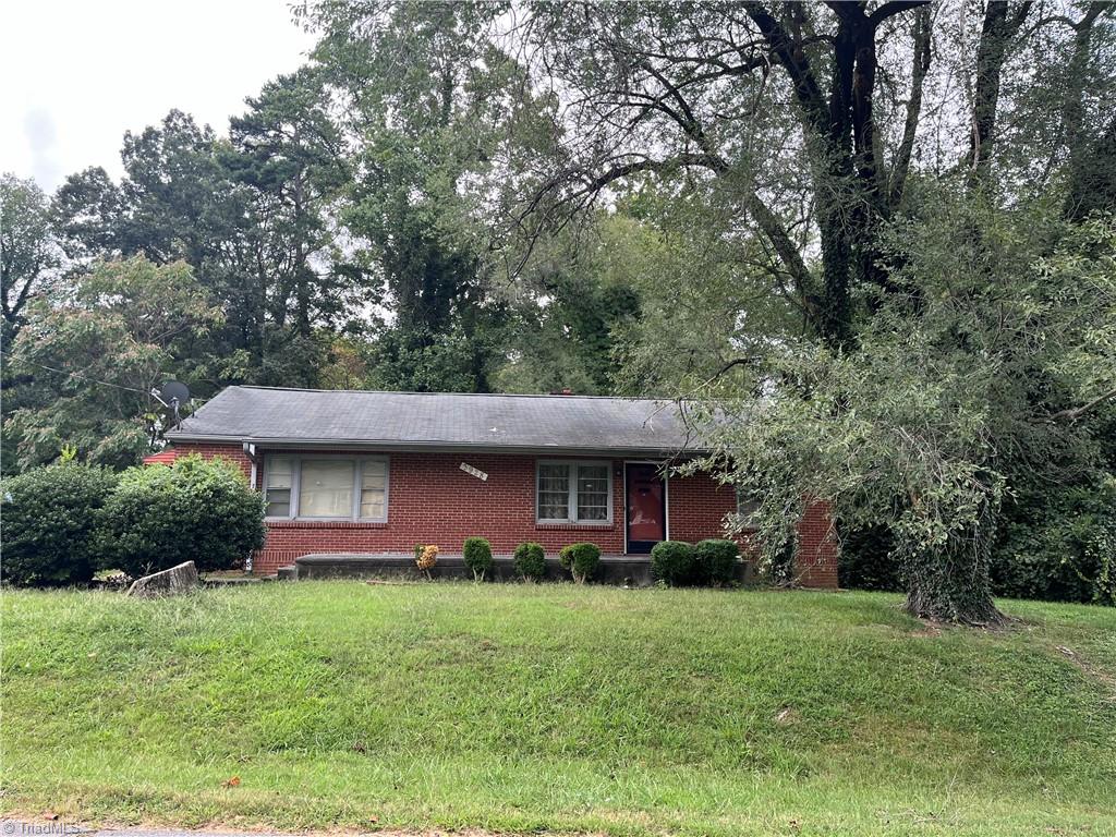 Burtis St, Winston Salem, NC 27105