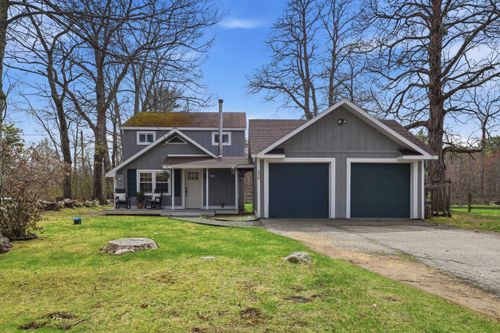 338 Stage Road, Nottingham, NH, 03290 | Card Image