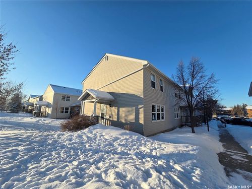 13-210 Camponi Pl, Saskatoon, SK, S7M1J7 | Card Image
