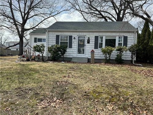 105 Palmer Avenue, East Providence, RI, 02915 | Card Image