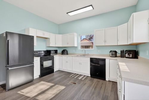 317 E 17th St, Hopkinsville, KY, 42240-3619 | Card Image