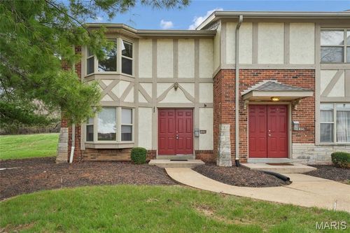 1426 Willow Brook Cv, Saint Louis, MO, 63146-4913 | Card Image