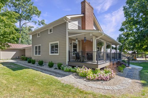 63779 Youngs Prairie Rd, Constantine, MI, 49042-9605 | Card Image