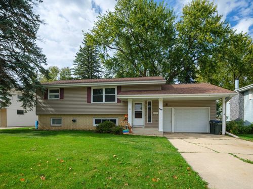 605 5th Ave Se, Stewartville, MN, 55976-1415 | Card Image