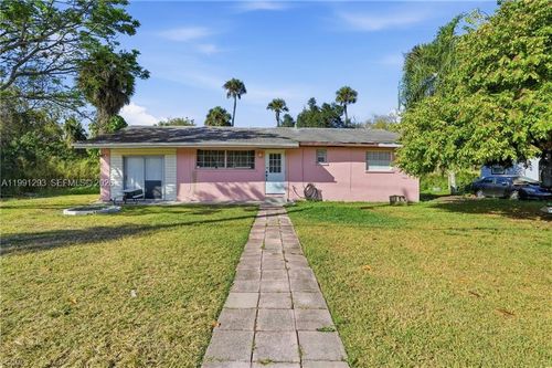 829 N Bridge St, Labelle, FL, 33935-5002 | Card Image
