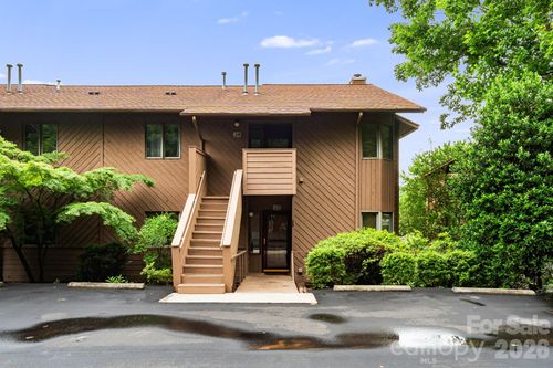 j2-305 Piney Mountain Dr, Asheville, NC, 28805-1270 | Card Image