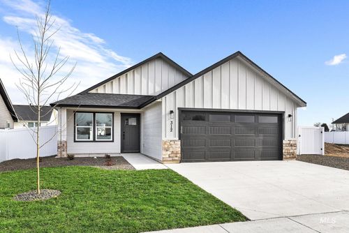 312 N 11th St, Parma, ID, 83660-1037 | Card Image