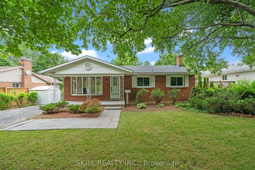 138 Chelford Cres, Waterloo, ON, N2J3T5 | Card Image