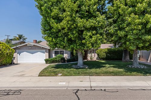 919 S Whitney Dr, Visalia, CA, 93277-1947 | Card Image