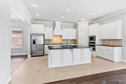 16384 Anna Belle Dr, Prairieville, LA, 70769-5884 | Card Image