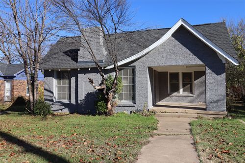 2208 N Sylvania Ave, Fort Worth, TX, 76111-2929 | Card Image