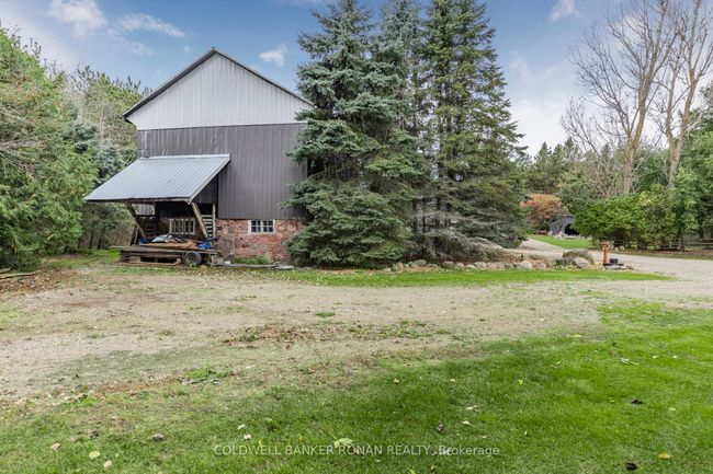 836138 4 Th Line, House other with 3 bedrooms, 2 bathrooms and 6 parking in Mulmur ON | Image 15