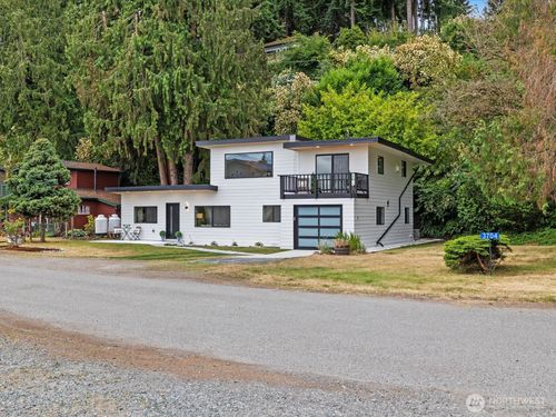3704 Bells Ln, Langley, WA, 98260-9606 | Card Image