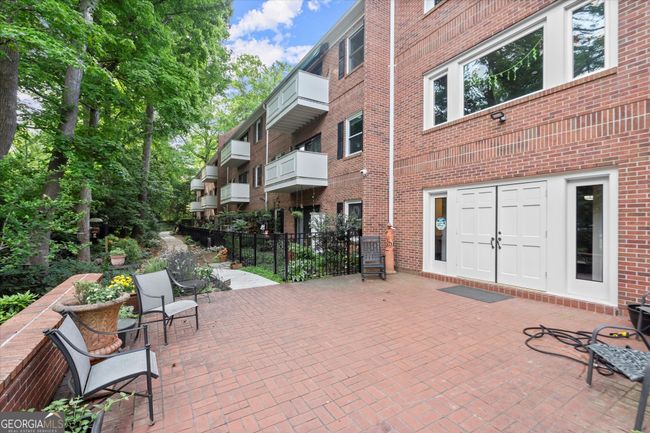 305 Ridley Howard Ct, Condo with 2 bedrooms, 2 bathrooms and null parking in Decatur GA | Image 7