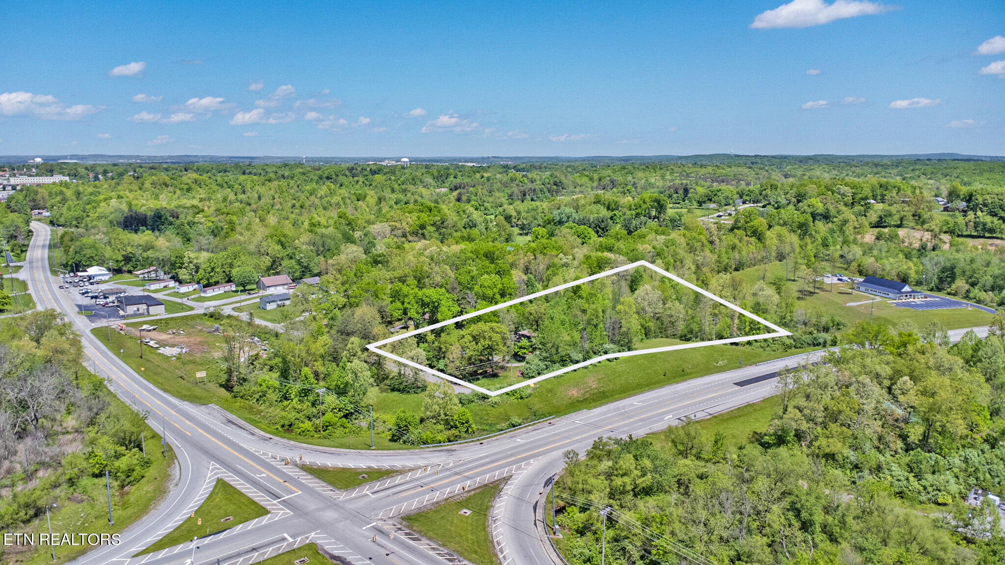 County Seat Rd, Crossville, TN 38555