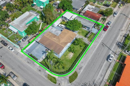 2101 Nw 26th St, Miami, FL, 33142-8448 | Card Image