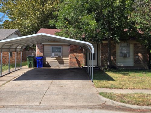 12207 Baron Dr, Balch Springs, TX, 75180-3309 | Card Image