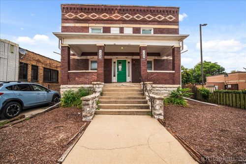 112-114 N Center St, Joliet, IL, 60435-7166 | Card Image