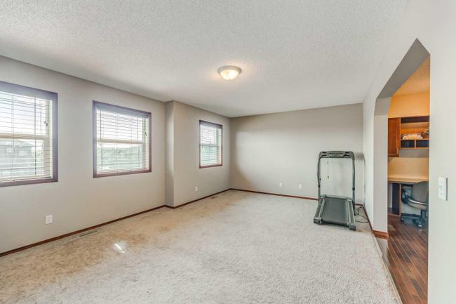 10 Kincora Heights Nw, Home with 4 bedrooms, 3 bathrooms and 4 parking in Calgary AB | Image 17