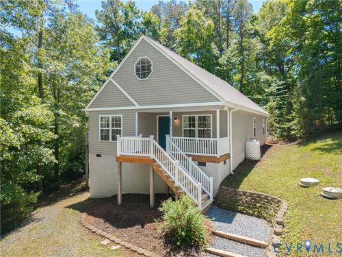 694 Jefferson Dr, PALMYRA, VA, 22963-3204 | Card Image