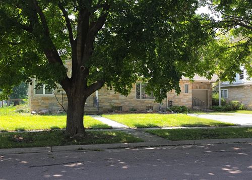 409 N Prairie St, Sherburn, MN, 56171-9689 | Card Image