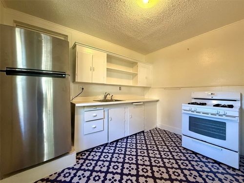 apt-c-916 Keith Ln, Austin, TX, 78705-2669 | Card Image